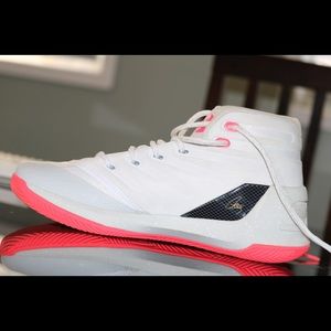 BRAND NEW Curry 3 PINK 6Y, W6, M4.5 NEVER WORN!